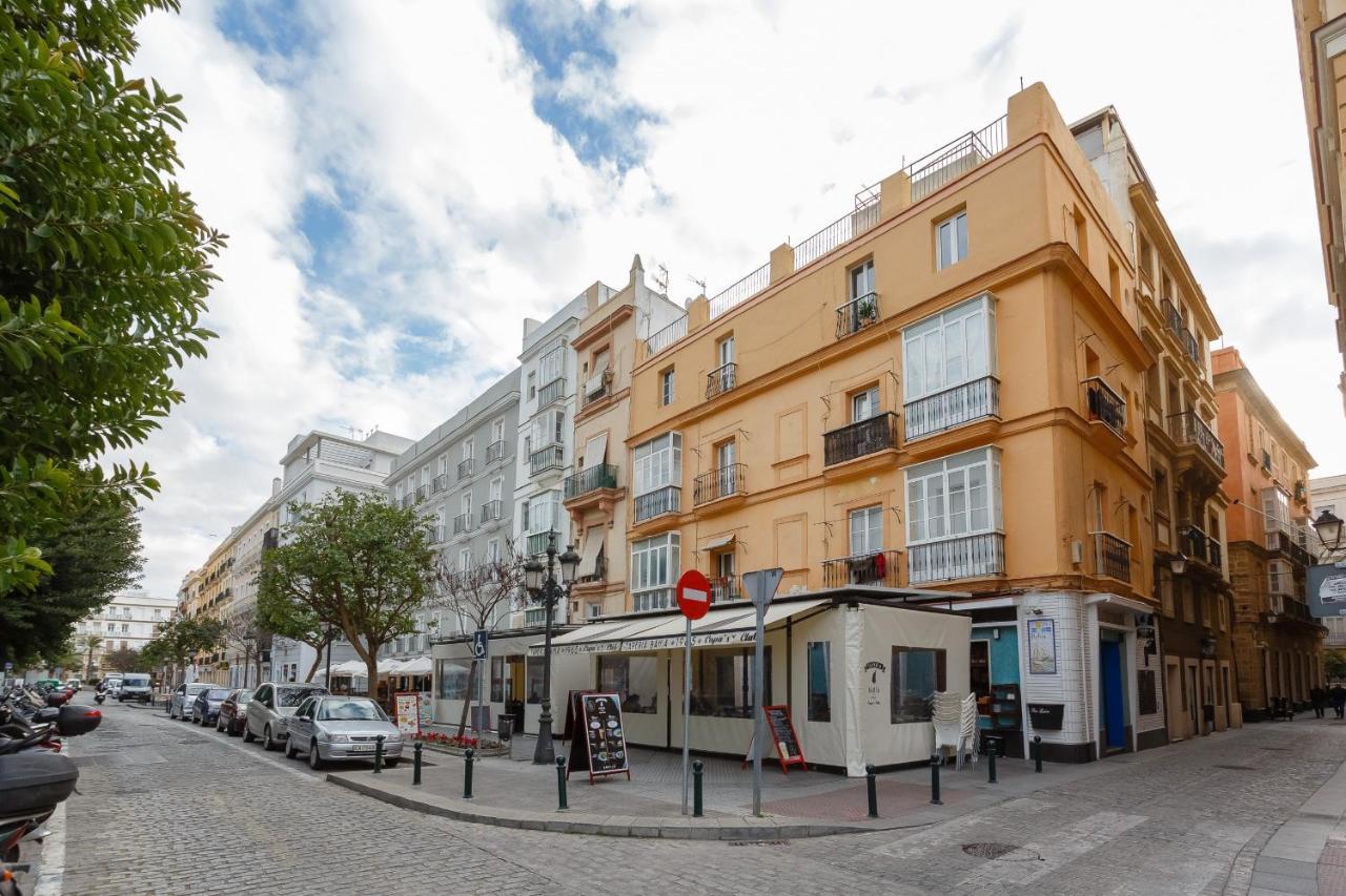 Almas Apartments Adults Only By Cadiz4Rentals Экстерьер фото