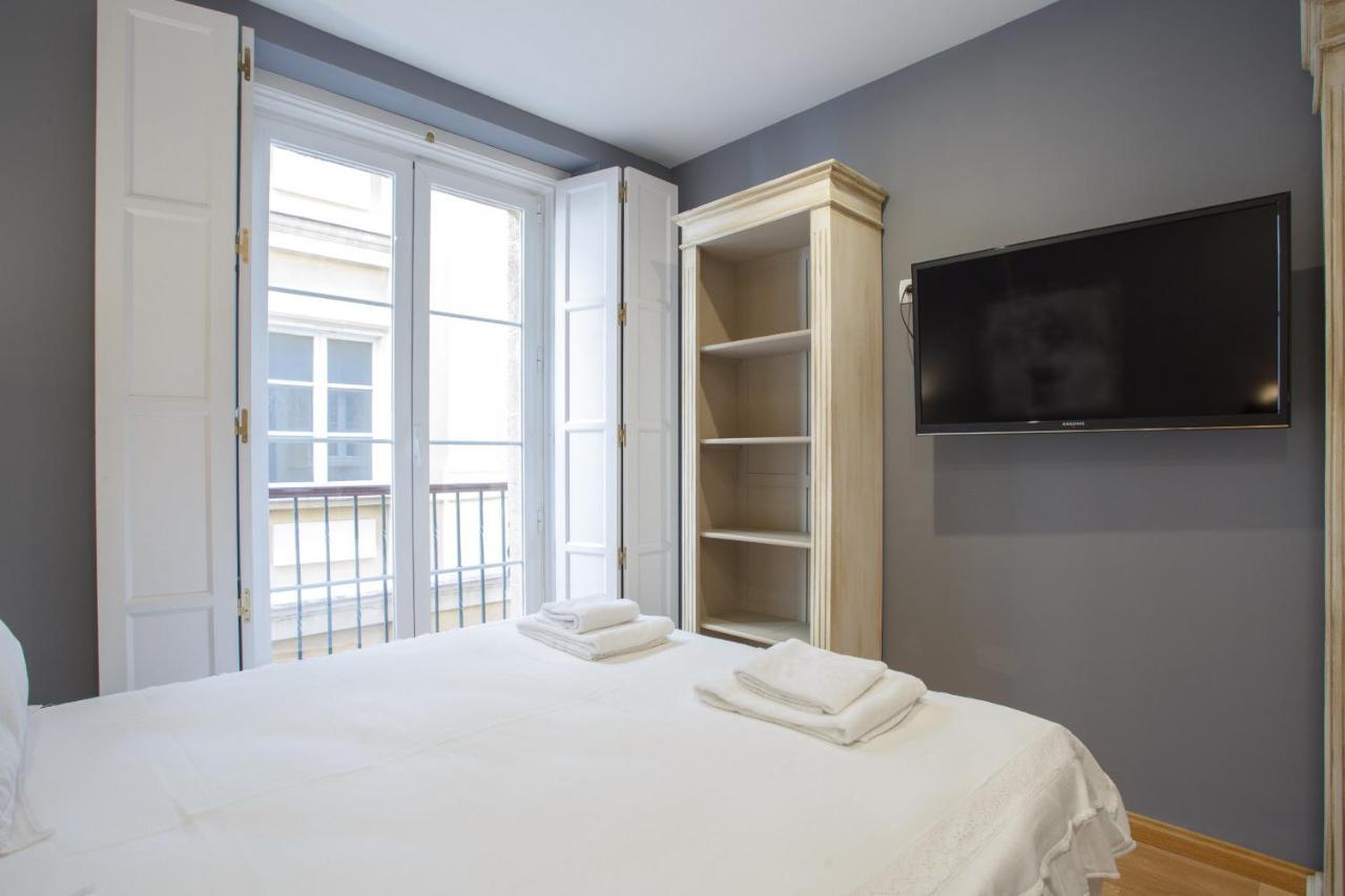 Almas Apartments Adults Only By Cadiz4Rentals Экстерьер фото