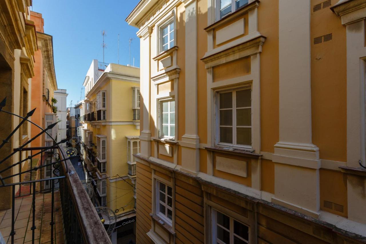 Almas Apartments Adults Only By Cadiz4Rentals Экстерьер фото