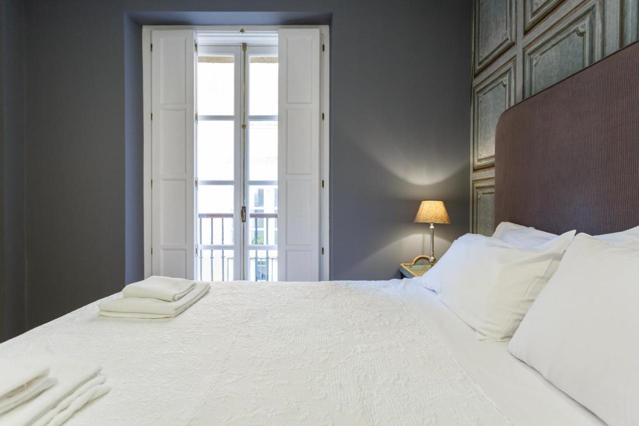 Almas Apartments Adults Only By Cadiz4Rentals Экстерьер фото