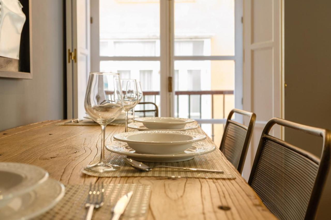 Almas Apartments Adults Only By Cadiz4Rentals Экстерьер фото